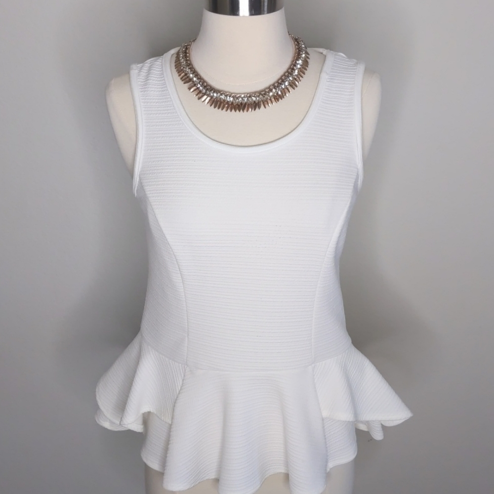 iZ Byer Women's White Blouse Size Medium